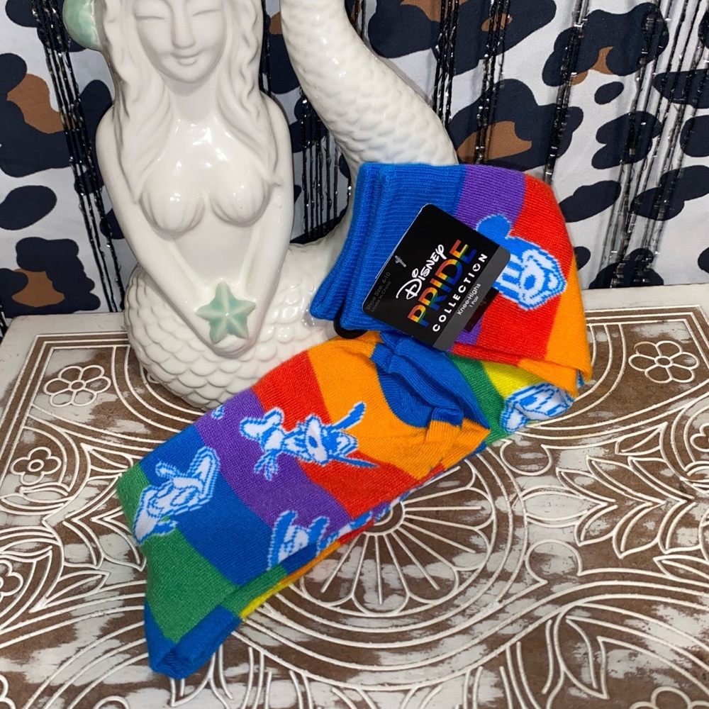 DISNEY PRIDE MICKEY MOUSE RAINBOW COLOR KNEE HIGH SOCKS